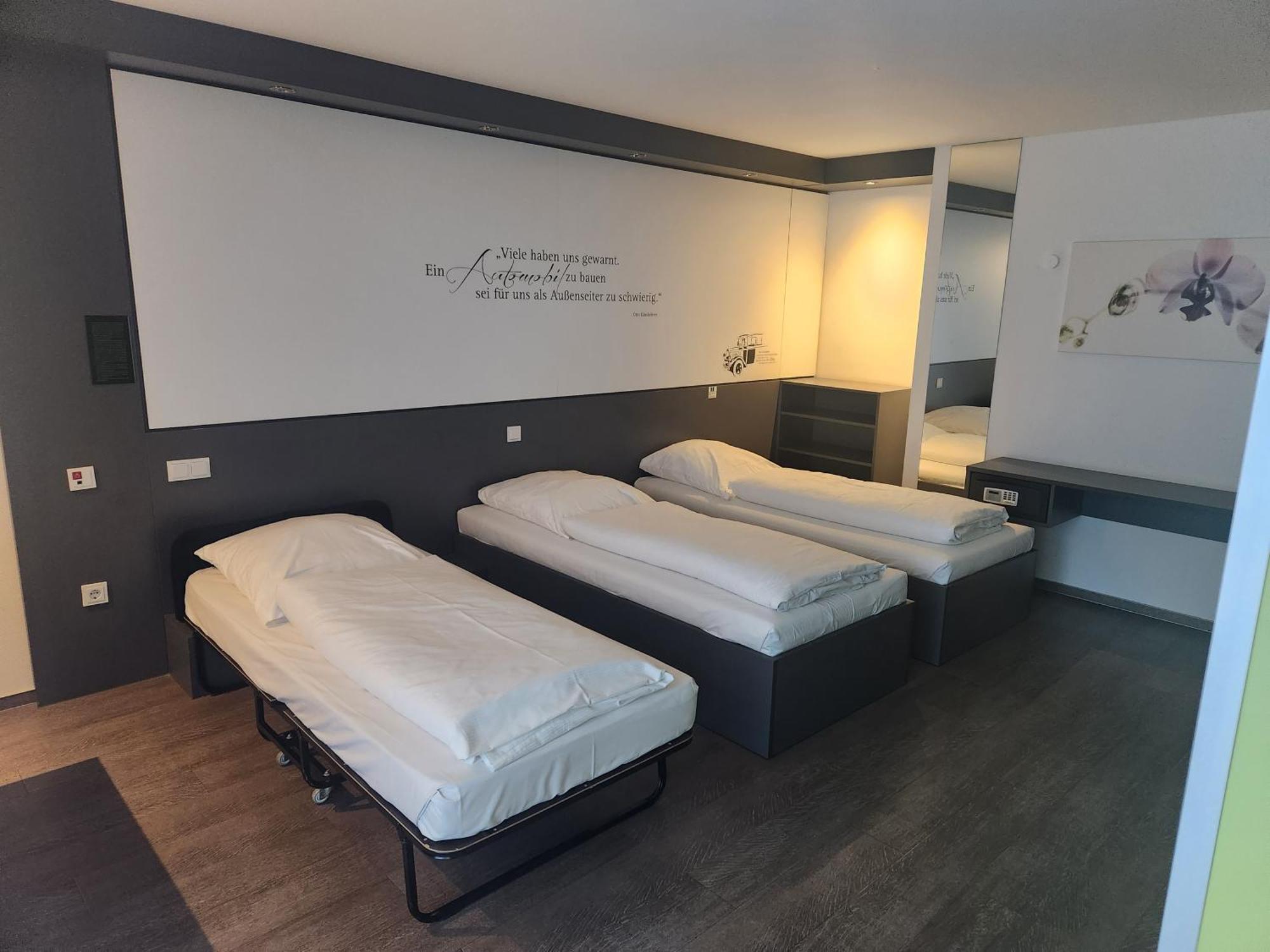 Economy-Hotel Ulm Eksteriør billede