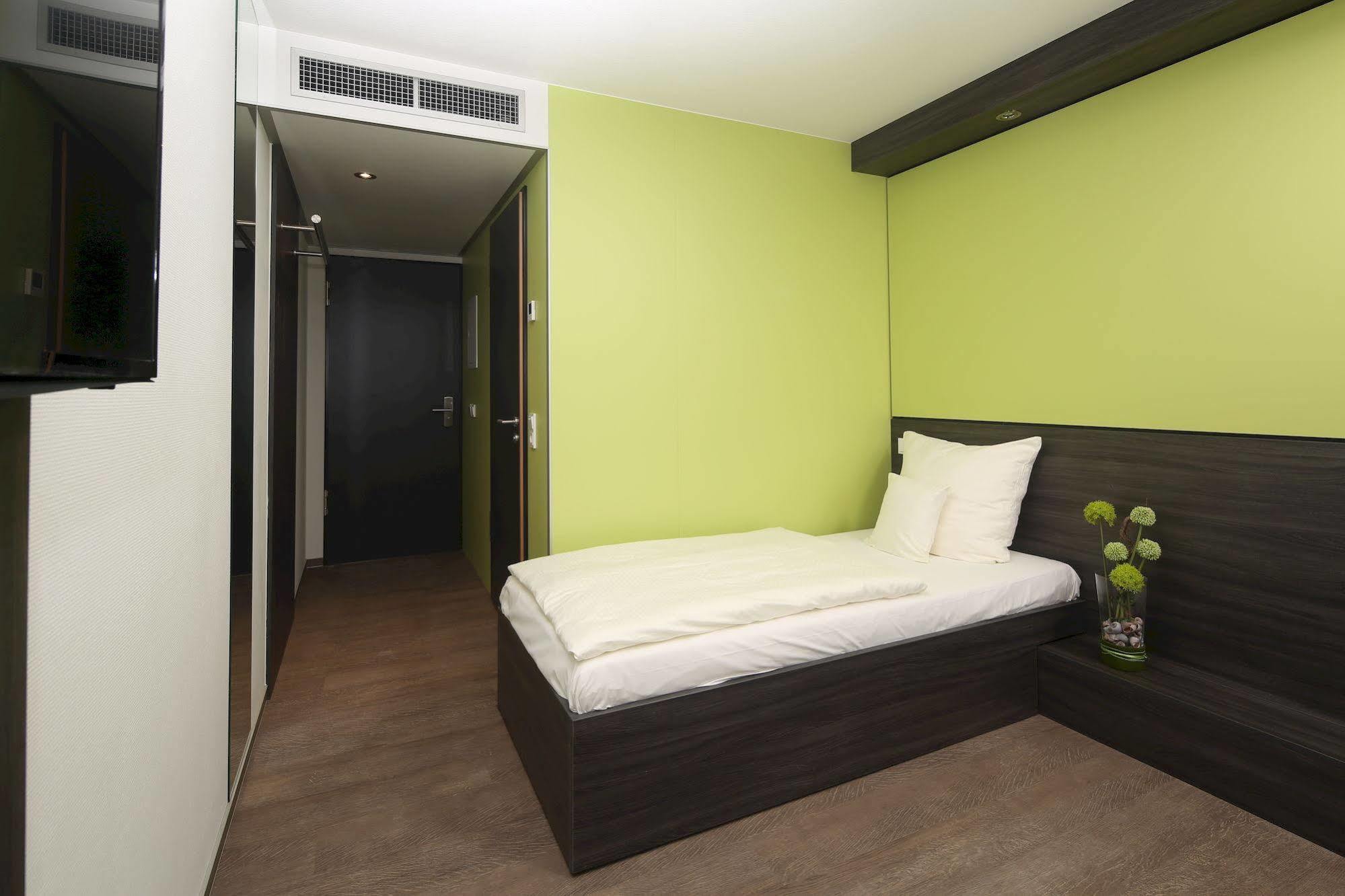 Economy-Hotel Ulm Eksteriør billede