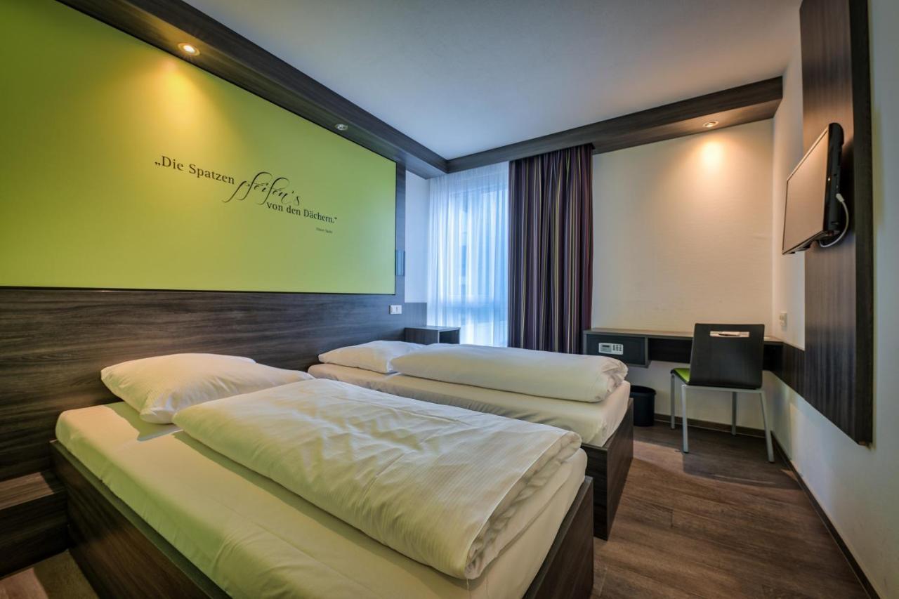 Economy-Hotel Ulm Eksteriør billede